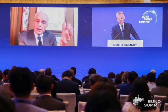 盈丰配资 中美专家谈中美经济关系 探讨AI与贸易影响